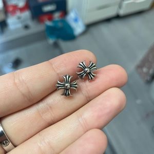 new chrome hearts ear studs